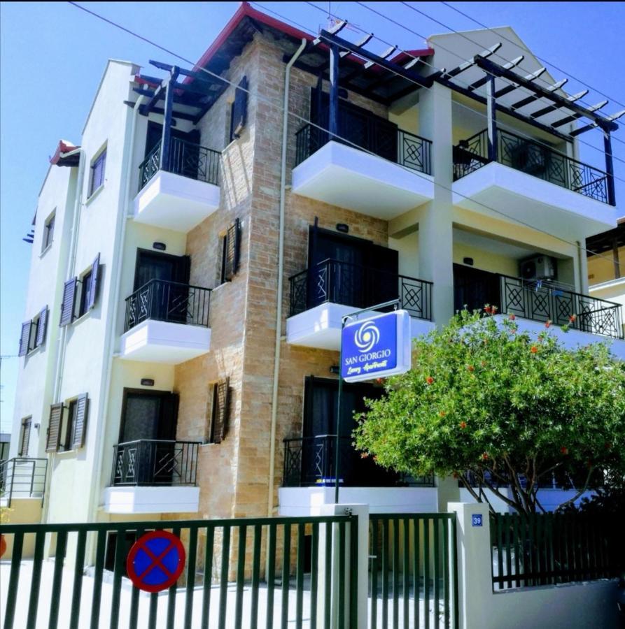 San Giorgio Luxury Apartments Ierissos Exterior foto